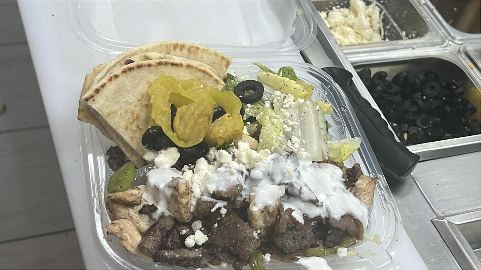 Papyrus Gyro pyramids grill